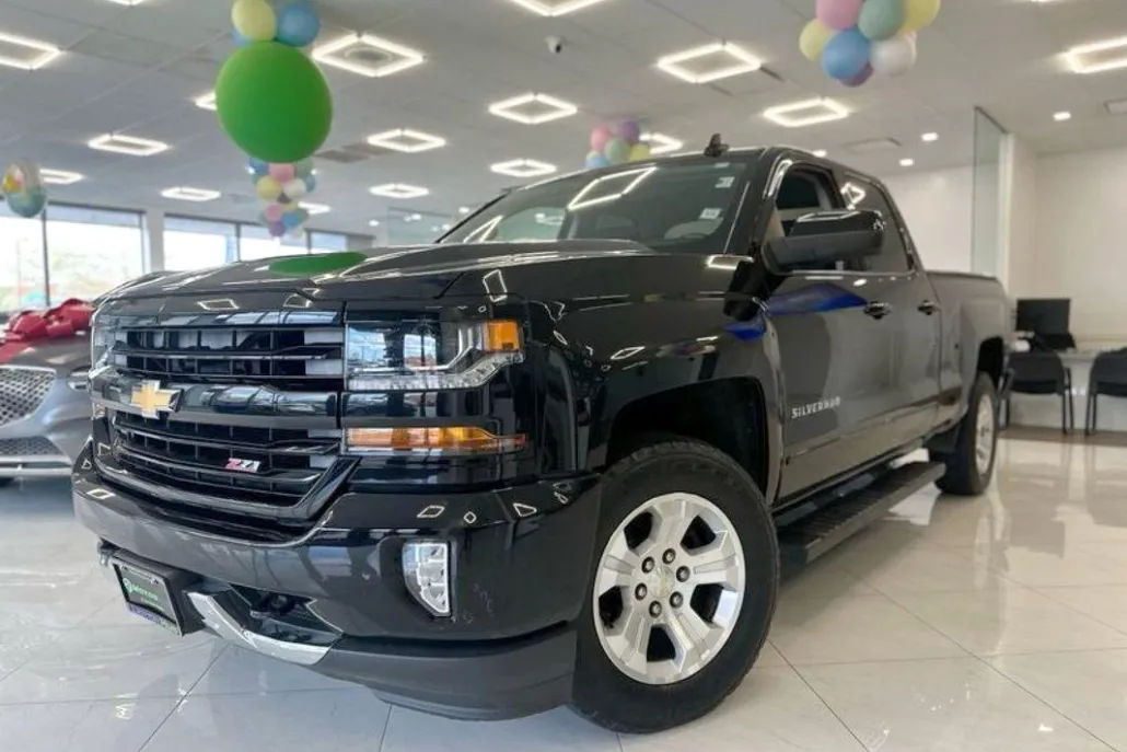 2016 Chevrolet Silverado 1500 LT Z71 photo 1