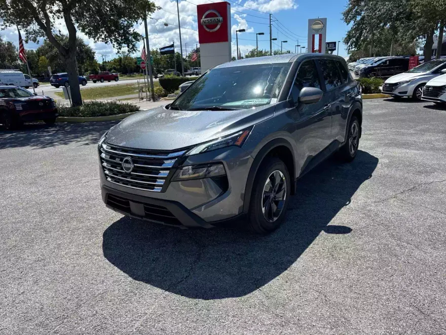 2026 Nissan Rogue SV photo 1