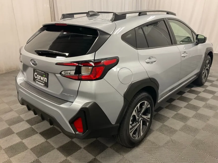 2025 Subaru Crosstrek Premium photo 1