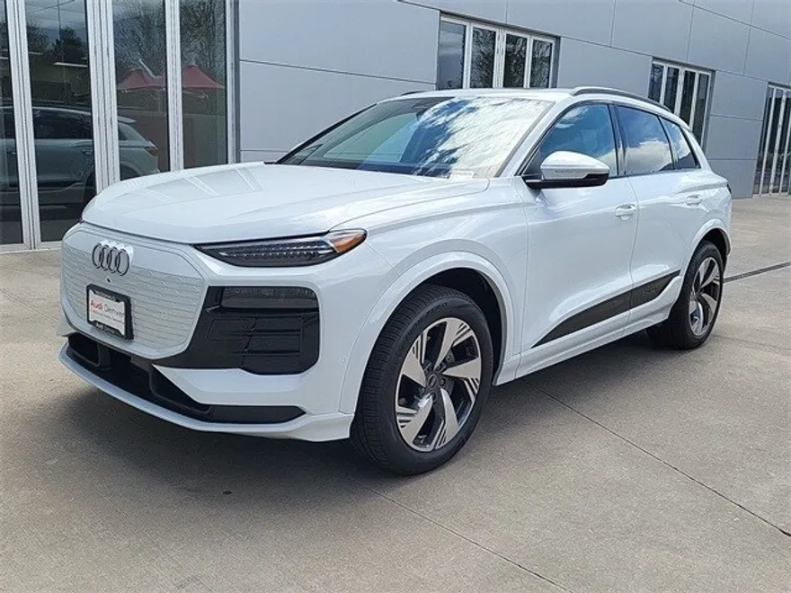2025 Audi Q6 E-tron Premium Plus photo 1