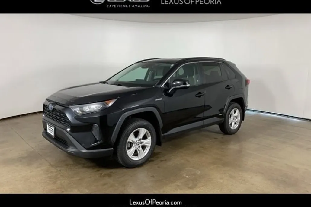 2021 Toyota RAV4 Hybrid LE photo 1