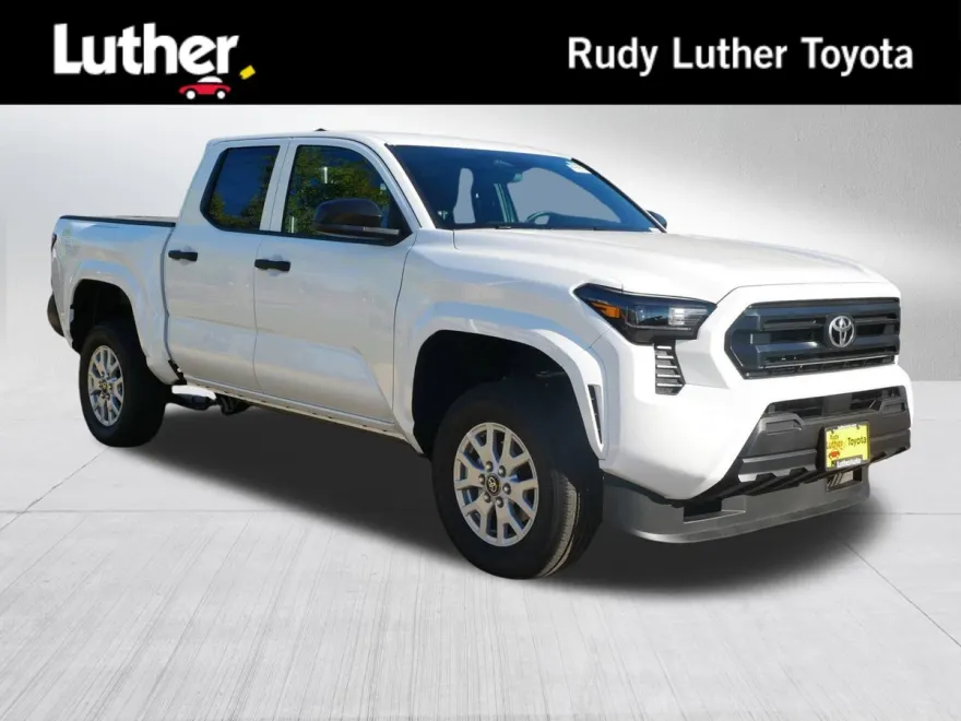 2025 Toyota Tacoma SR Double Cab photo 1
