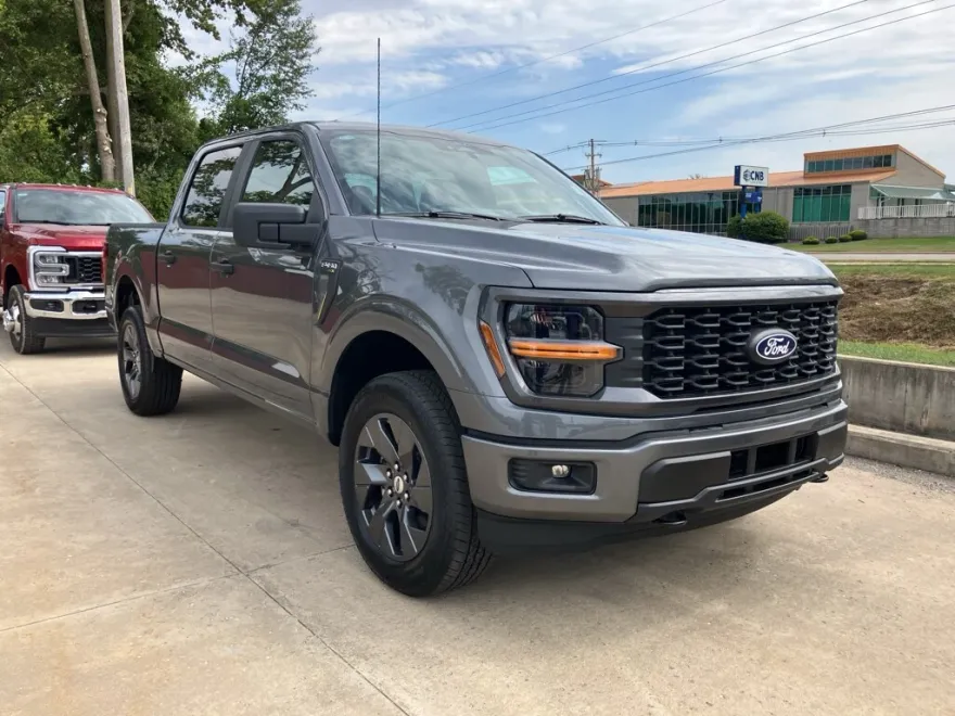 2025 Ford F-150 STX photo 1