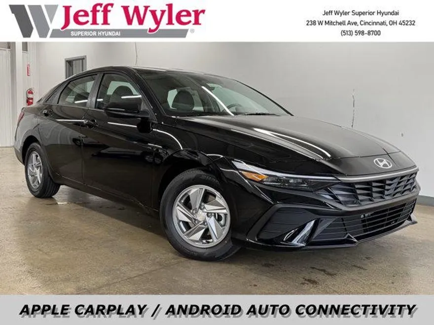 2025 Hyundai Elantra SE photo 1