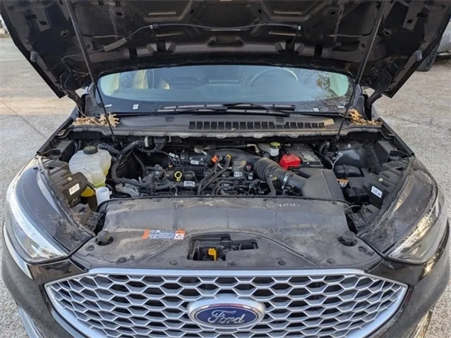 2024 Ford Edge SEL photo 1