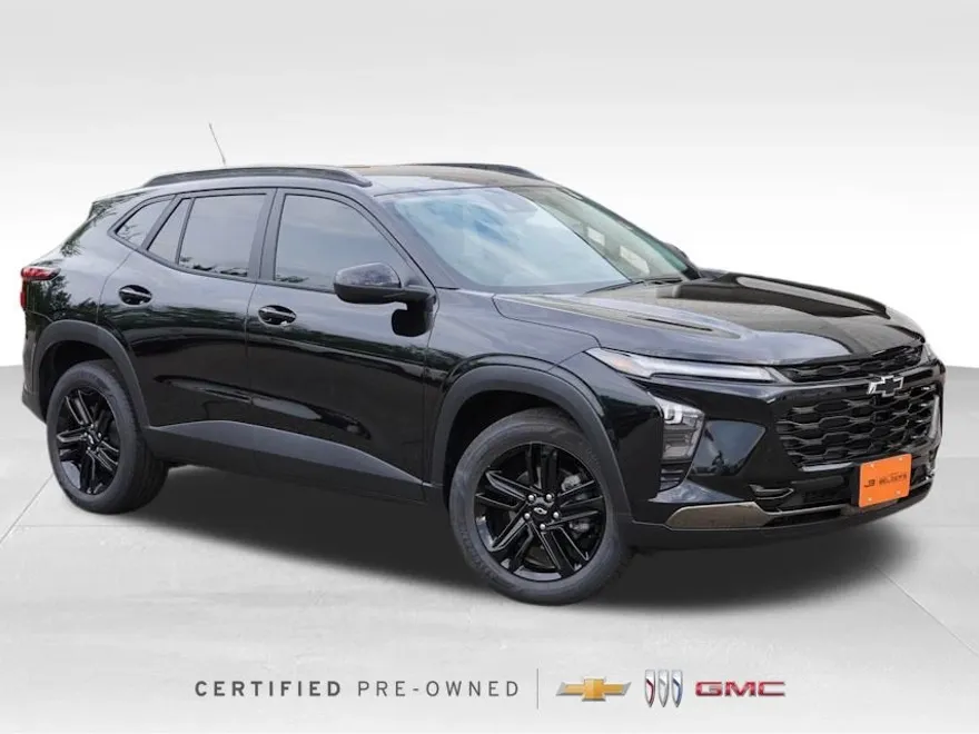 2025 Chevrolet Trax ACTIV photo 1