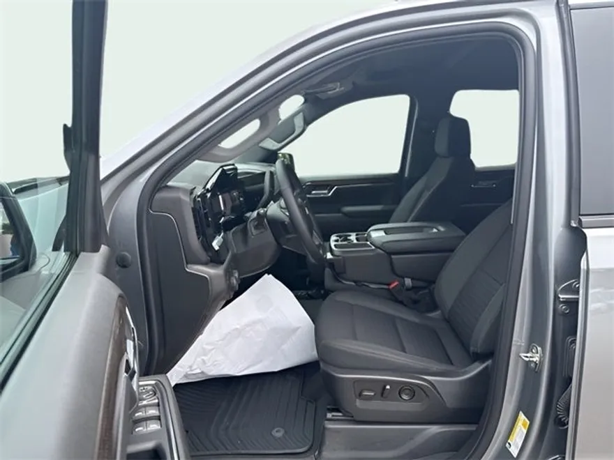 2023 Chevrolet Silverado 1500 LT photo 1