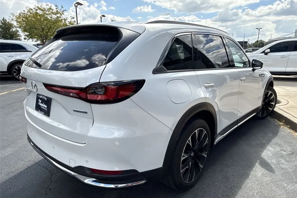 2024 Mazda CX-90 Plug-in Hybrid Premium photo 1