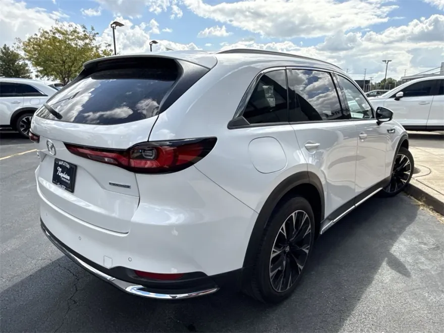 2024 Mazda CX-90 Plug-in Hybrid Premium photo 1