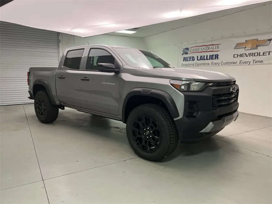2026 Chevrolet Colorado Trail Boss photo 1