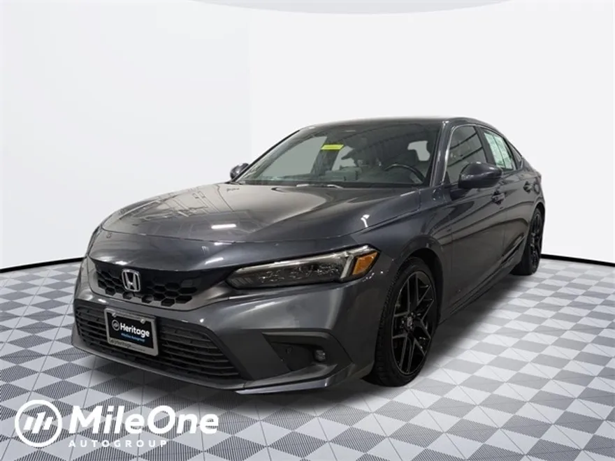2024 Honda Civic Sport Touring Hatchback photo 1