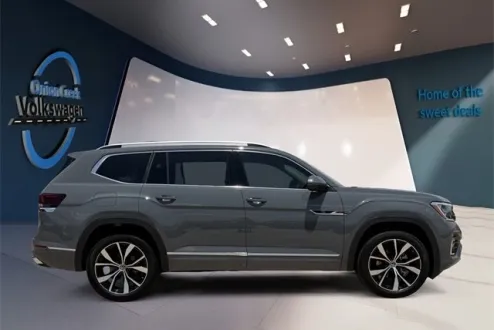 2025 Volkswagen Atlas SEL Premium R-Line photo 3