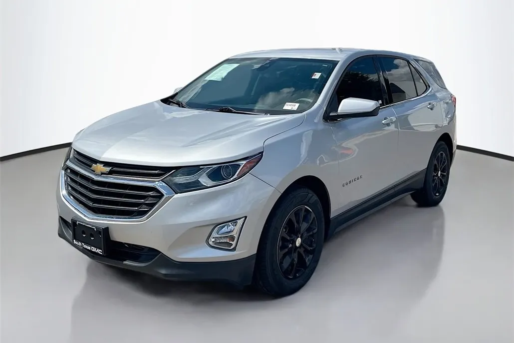 2020 Chevrolet Equinox LT photo 1