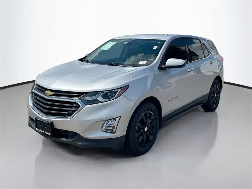 2020 Chevrolet Equinox LT photo 1