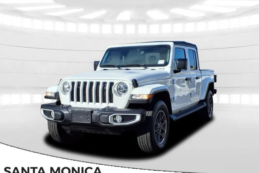 2022 Jeep Gladiator Overland photo 1