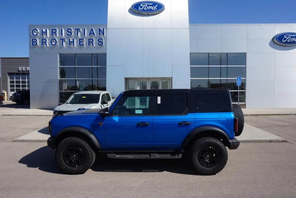 2025 Ford Bronco Badlands photo 1