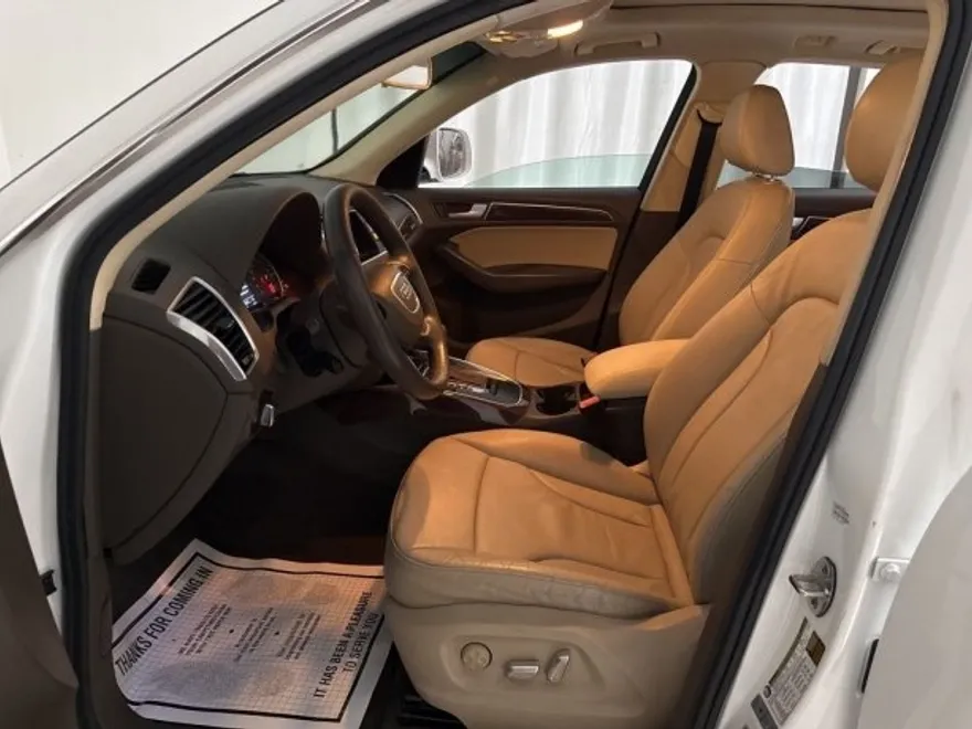 2016 Audi Q5 2.0T Premium photo 1