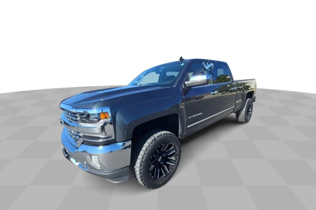 2017 Chevrolet Silverado 1500 LTZ photo 1