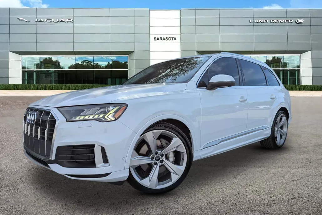 2021 Audi Q7 Prestige photo 1