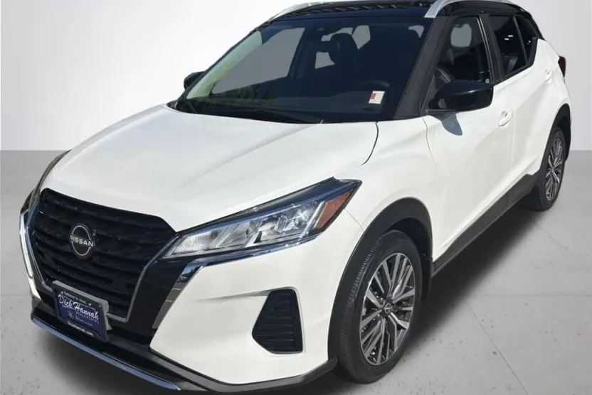 2023 Nissan Kicks SV photo 1