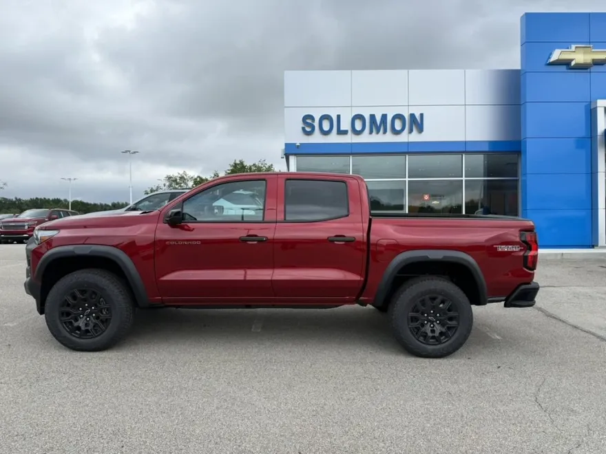 2026 Chevrolet Colorado Trail Boss photo 1