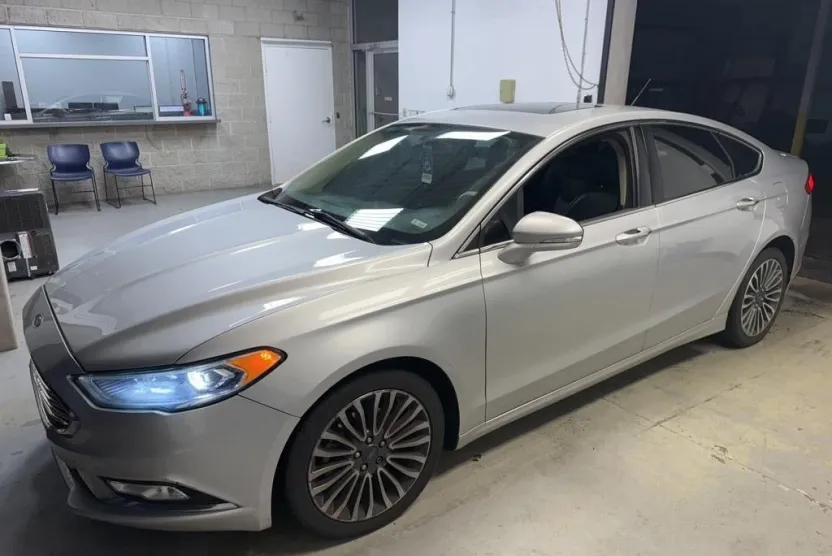 2018 Ford Fusion Titanium photo 1