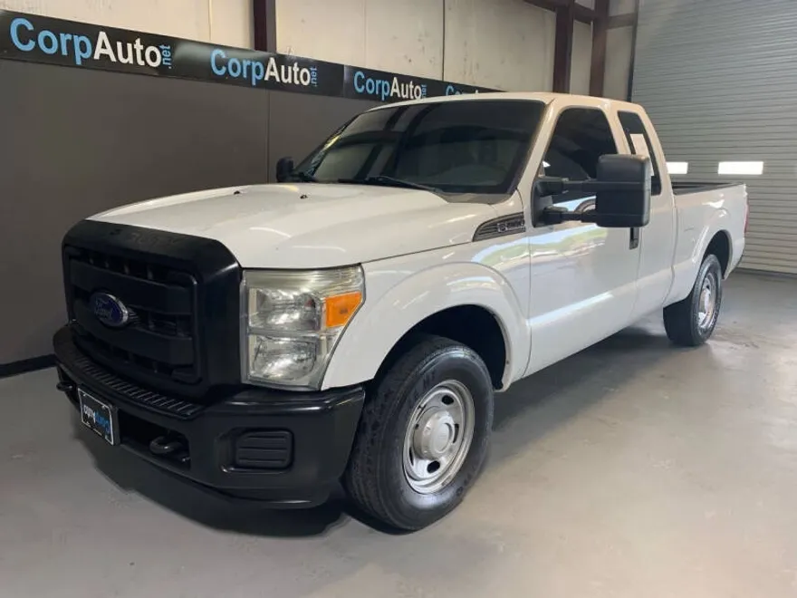 2012 Ford F-250 Lariat photo 1