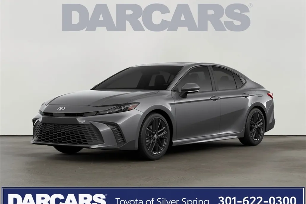 2025 Toyota Camry SE photo 1