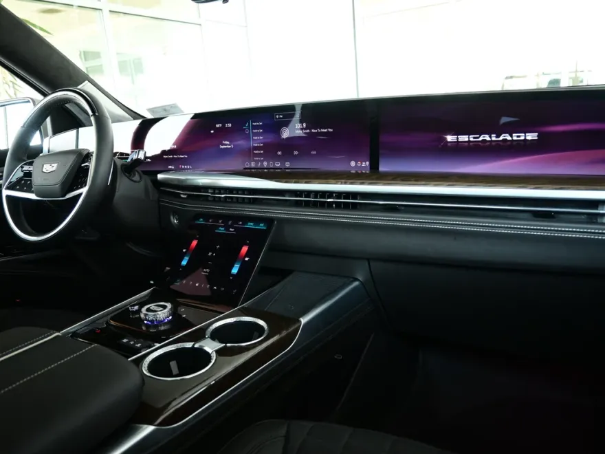 2025 Cadillac Escalade Sport Platinum photo 1