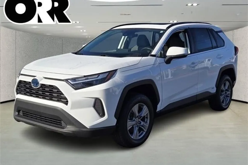 2022 Toyota RAV4 Hybrid XLE photo 1