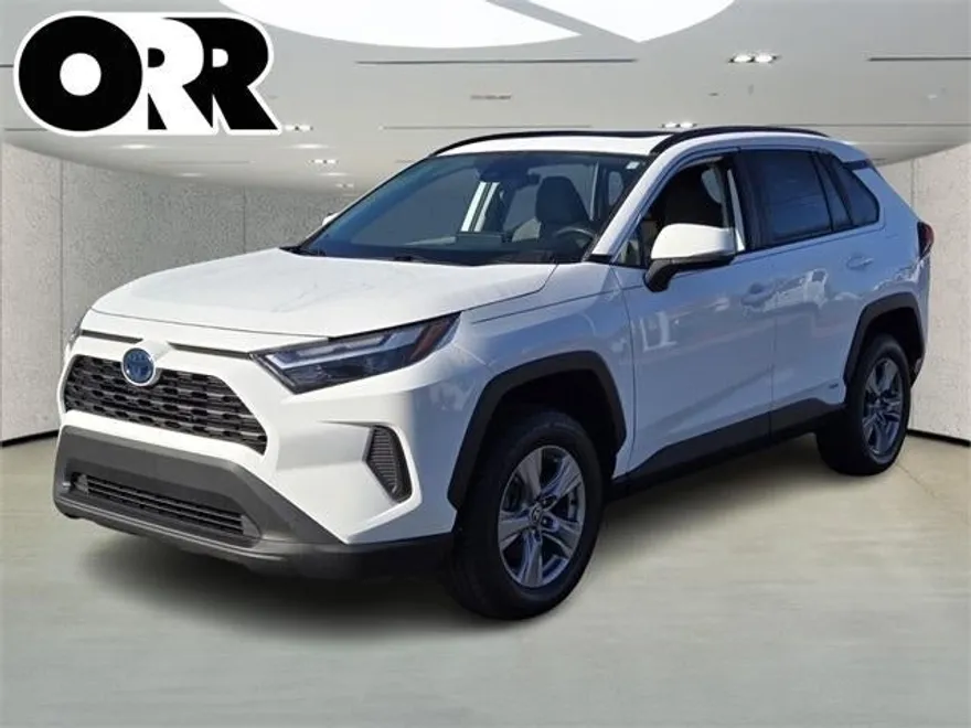 2022 Toyota RAV4 Hybrid XLE photo 1