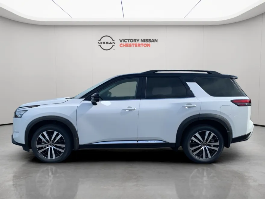 2025 Nissan Pathfinder Platinum photo 1