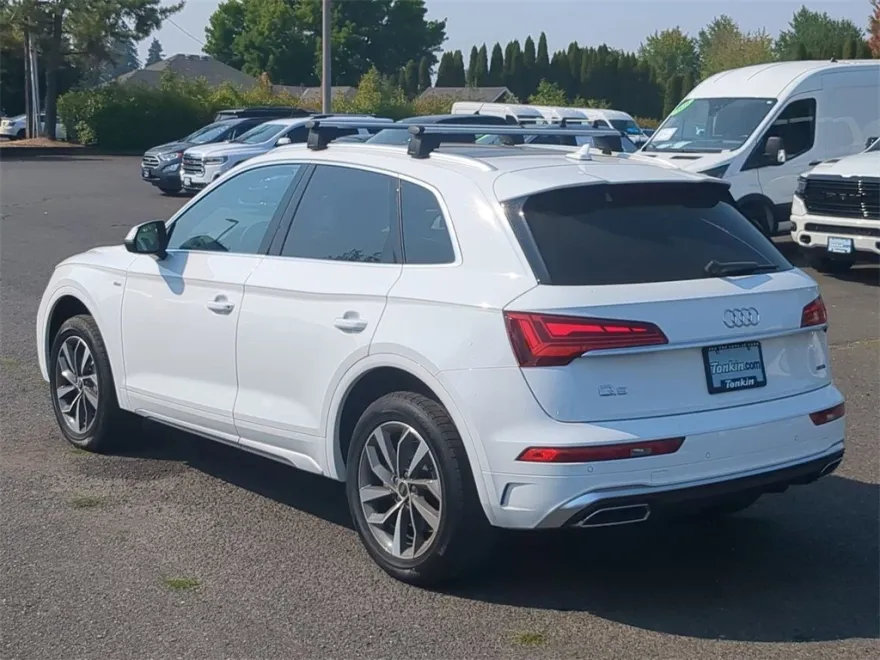 2024 Audi Q5 45 S line Premium photo 1