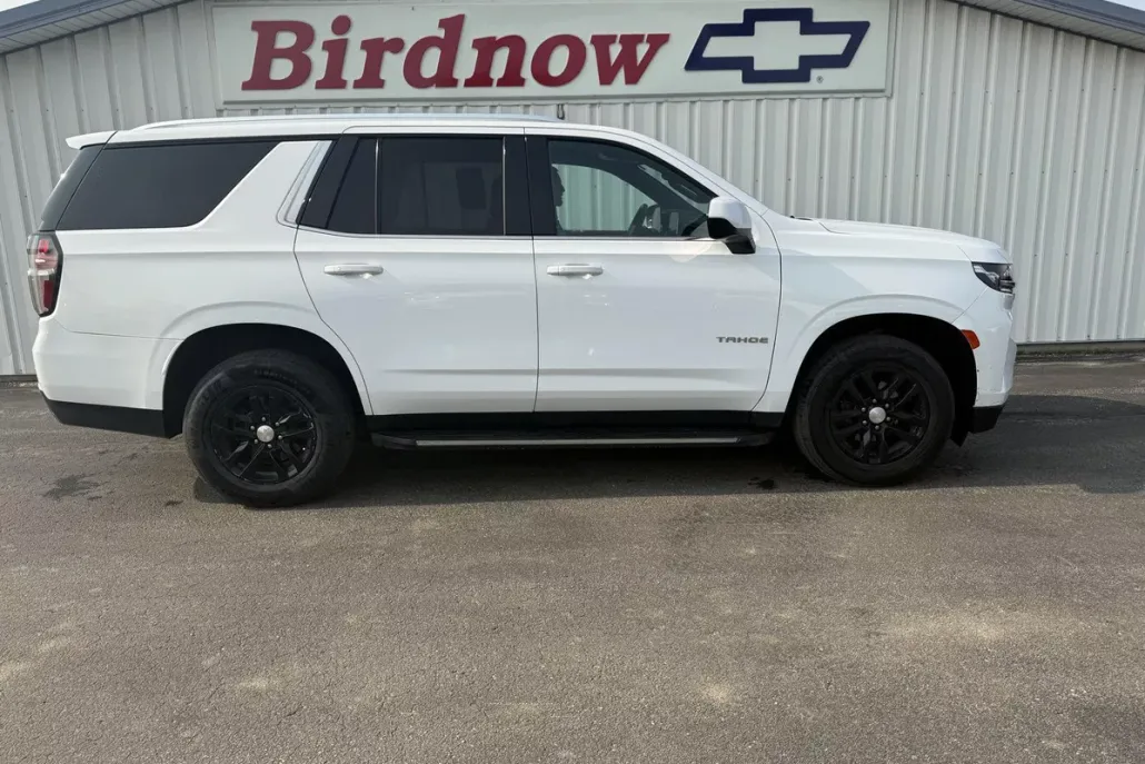 2021 Chevrolet Tahoe LT photo 1