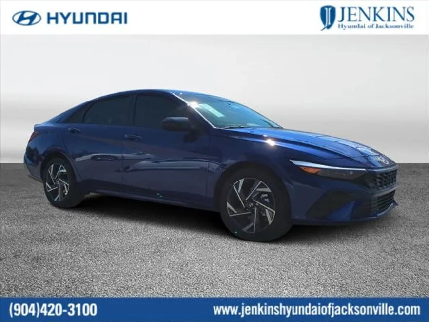 2025 Hyundai Elantra SEL Sport photo 1