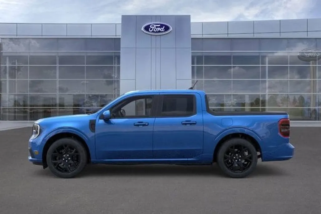 2025 Ford Maverick photo 1