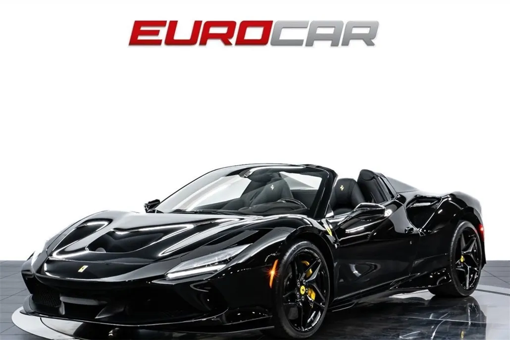 2021 Ferrari F8 Spider Base photo 1