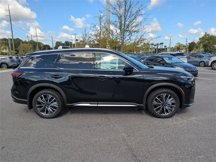 2026 Infiniti QX60 Luxe photo 1
