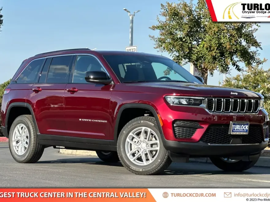 2025 Jeep Grand Cherokee Laredo X photo 1