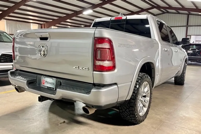 2020 Ram 1500 Laramie photo 1
