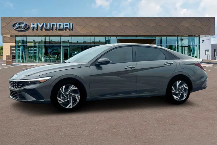 2025 Hyundai Elantra SEL Sport photo 1