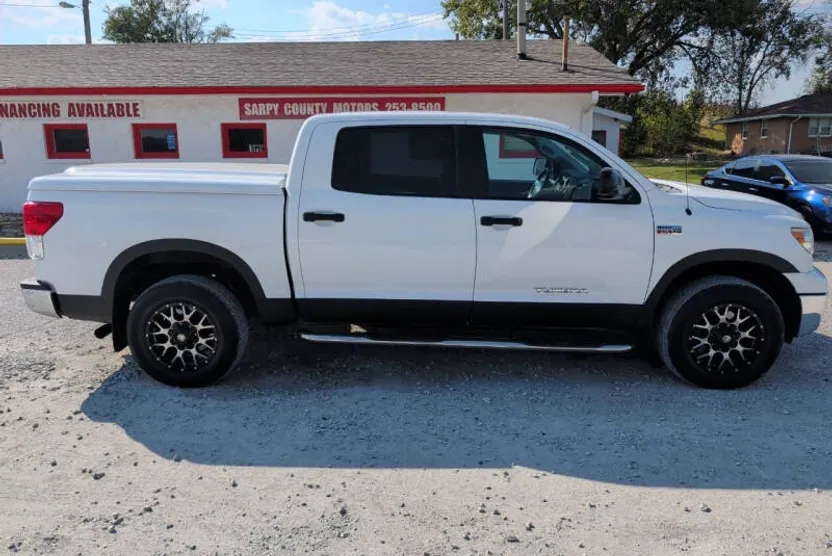 2011 Toyota Tundra Grade photo 1