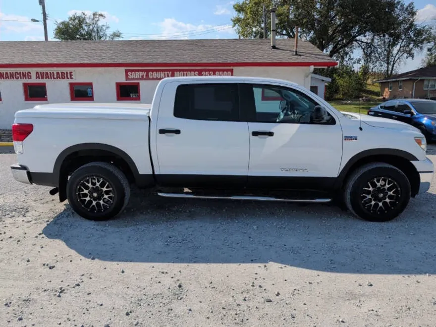 2011 Toyota Tundra Grade photo 1