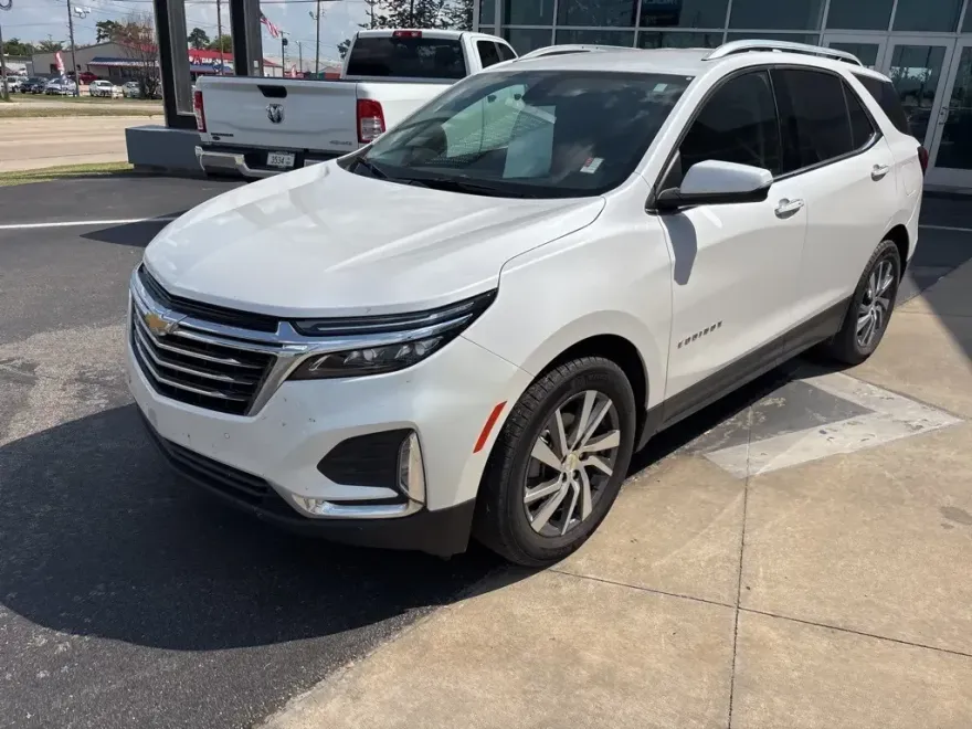 2024 Chevrolet Equinox Premier photo 1