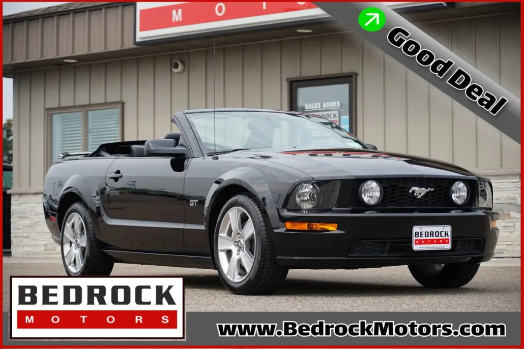 2007 Ford Mustang Convertible photo 1