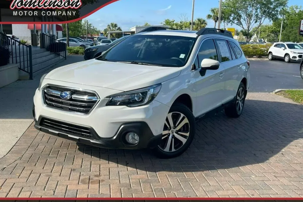 2019 Subaru Outback 2.5i Limited photo 1