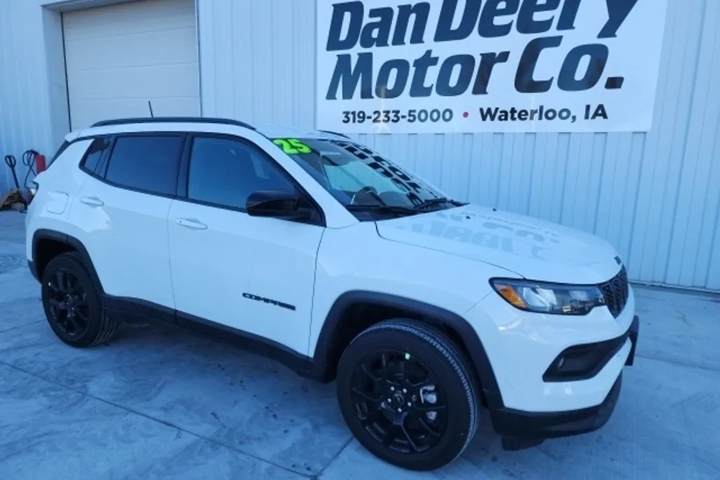 2025 Jeep Compass Latitude photo 1