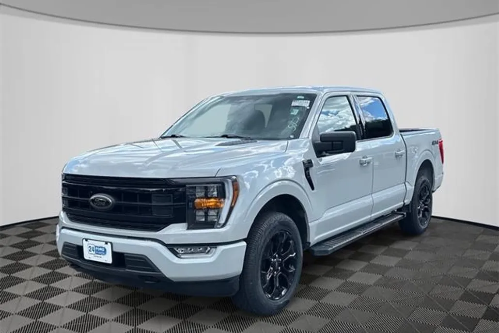 2023 Ford F-150 XLT photo 1