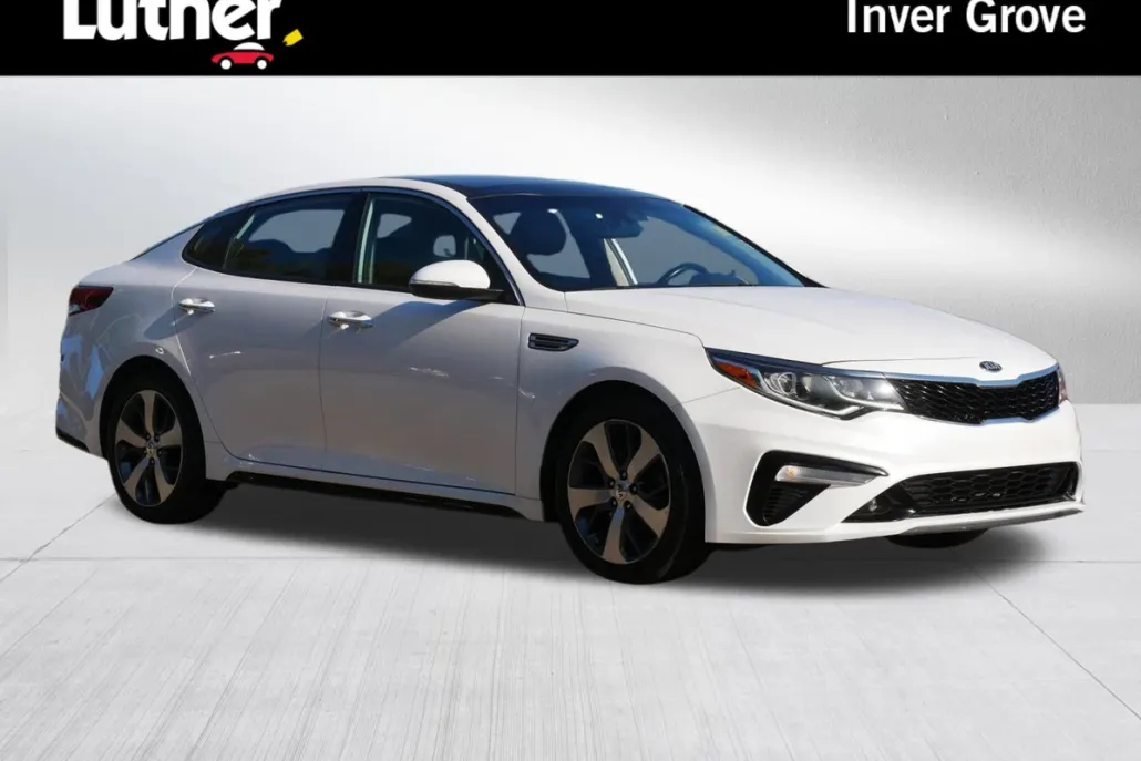 2019 Kia Optima S photo 1