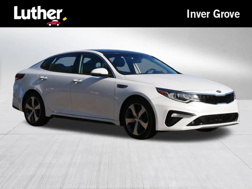 2019 Kia Optima S photo 1